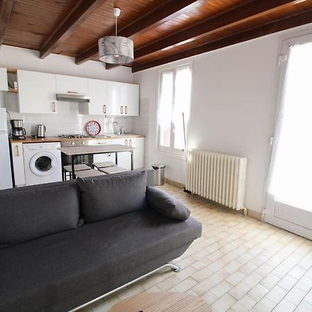 Joli T2 Renove / Wifi / Grand Parking Prive Lägenhet La Couronne  Exteriör bild